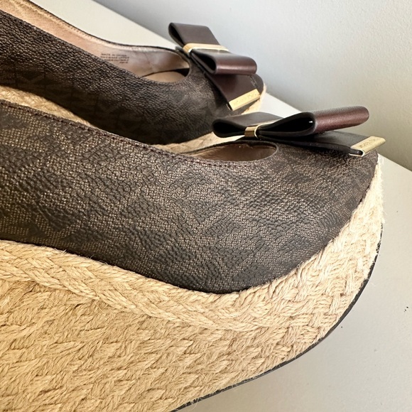 Michael Kors Wedge Heel Brown - Picture 4 of 7